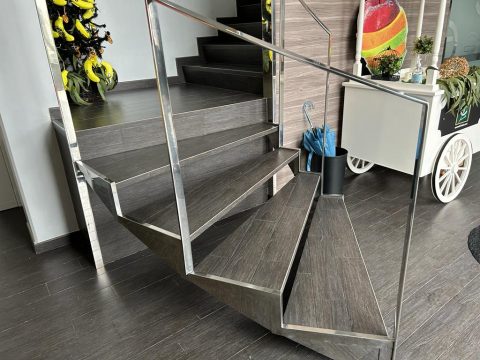 servicio-automatismo-metal-sam-escaleras-inox-1